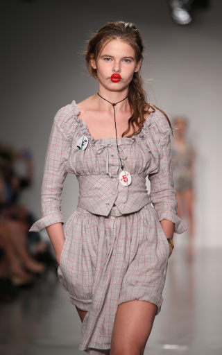 Illustration for article titled Vivienne Westwood Backs Scottish Independence at London Fashion Week